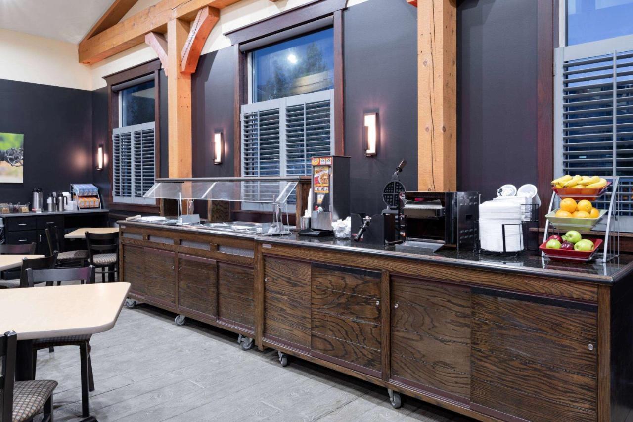 Hawthorn Suites By Wyndham Williston Extérieur photo