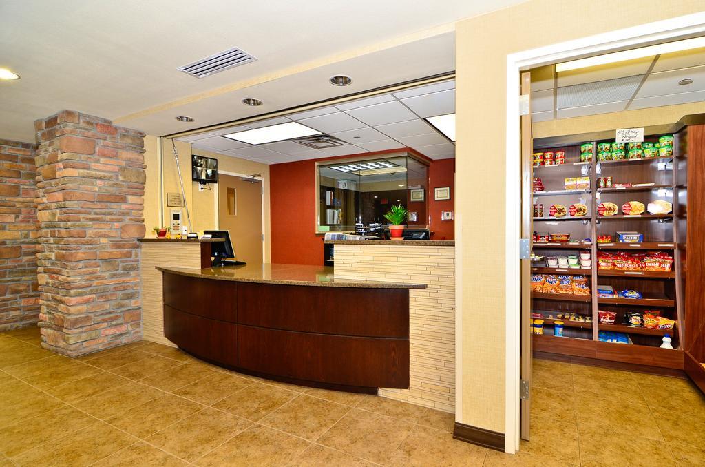 Hawthorn Suites By Wyndham Williston Extérieur photo